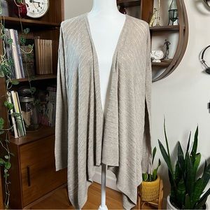 Stylish Lightweight Sweater! Delicate & Sophisticated!